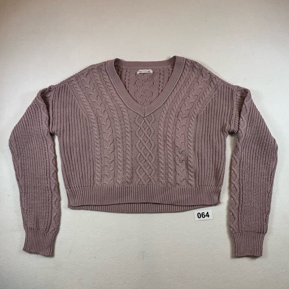 Aeropostale V-Neck Cable Knit Sweater in Dusty Pink